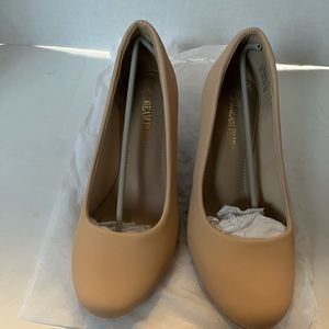 DREAM PAIRS Women’s High Chunky Closed Toe Block Heels Pointed Toe Wedding